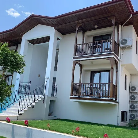 Lejlighedshotel Oezgem