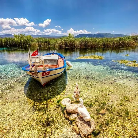 Lejlighedshotel Oezgem *