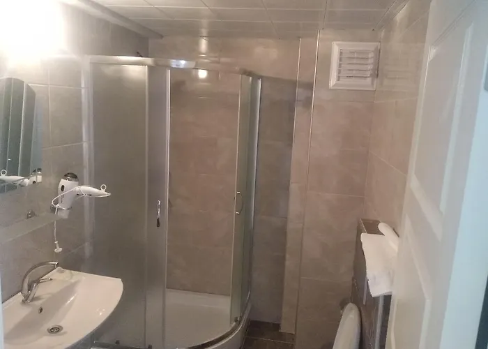 Oezgem شقة فندقية *