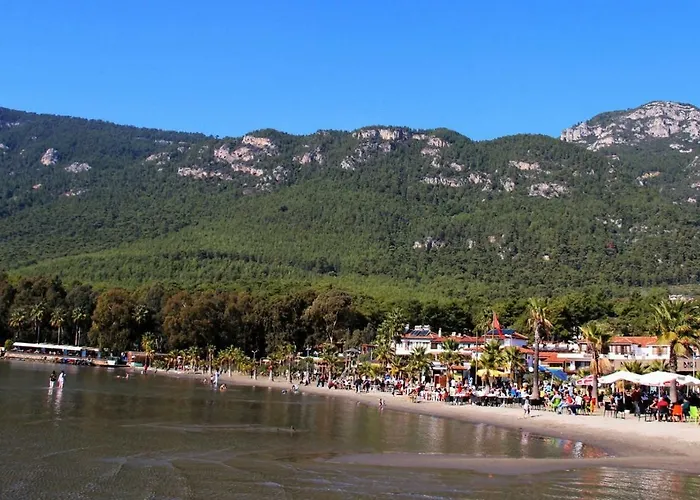 Oezgem Akyaka (Mugla)