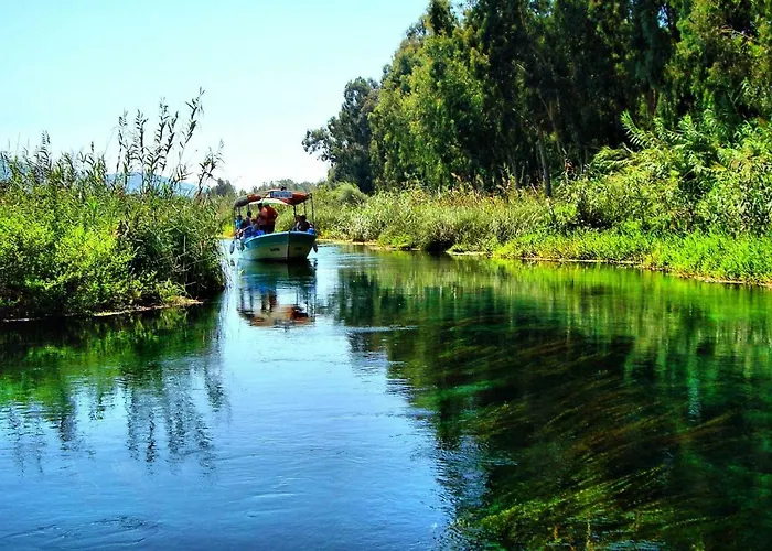 Apart Otel Oezgem Akyaka (Mugla)
