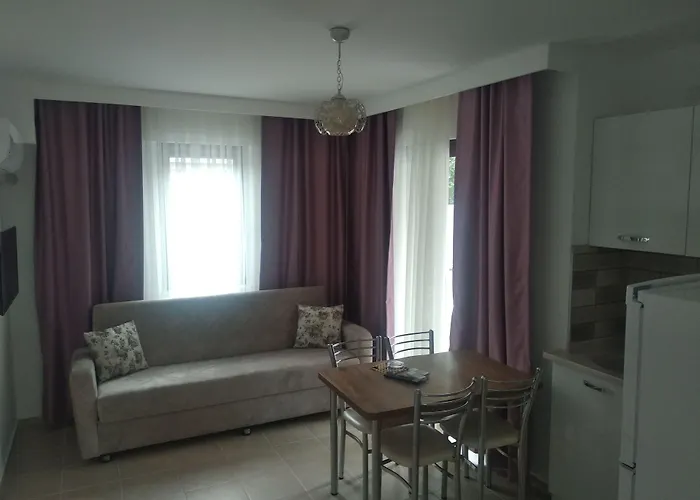 Oezgem * Akyaka (Mugla)